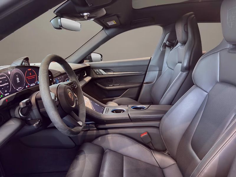 Porsche Taycan 4S Sport Turismo Pano 360 Matr - fotka 11 z 23