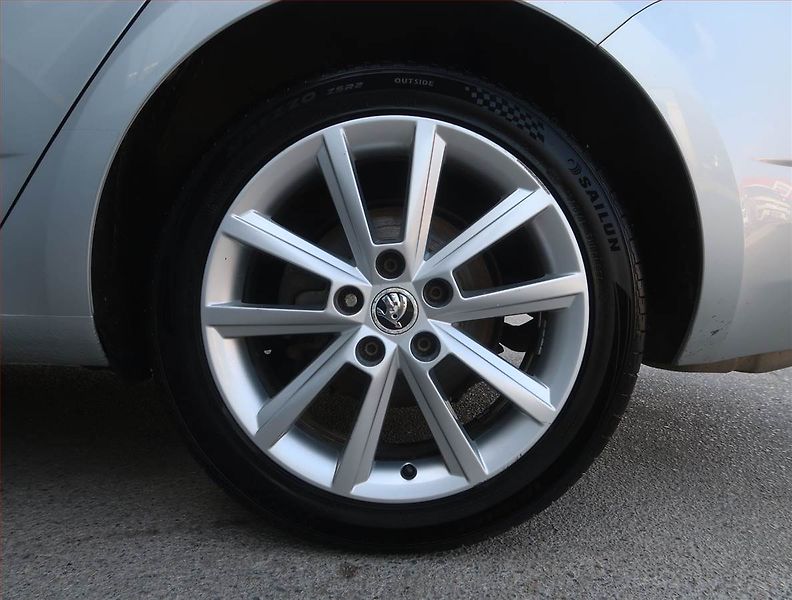 Škoda Octavia (2016) 1.6 TDI, 4X4, Serv.kniha - fotka 14 z 19