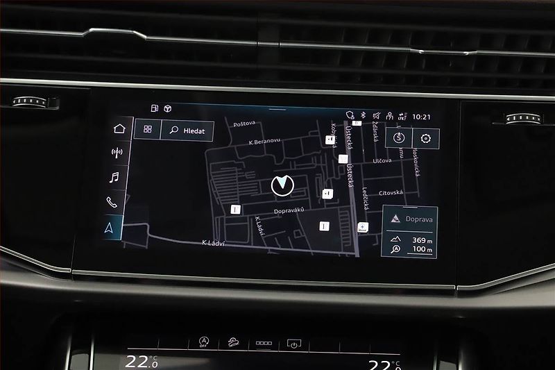 Audi Q8 (2023) 55 TFSI, Výhřev, Kamera - fotka 13 z 29