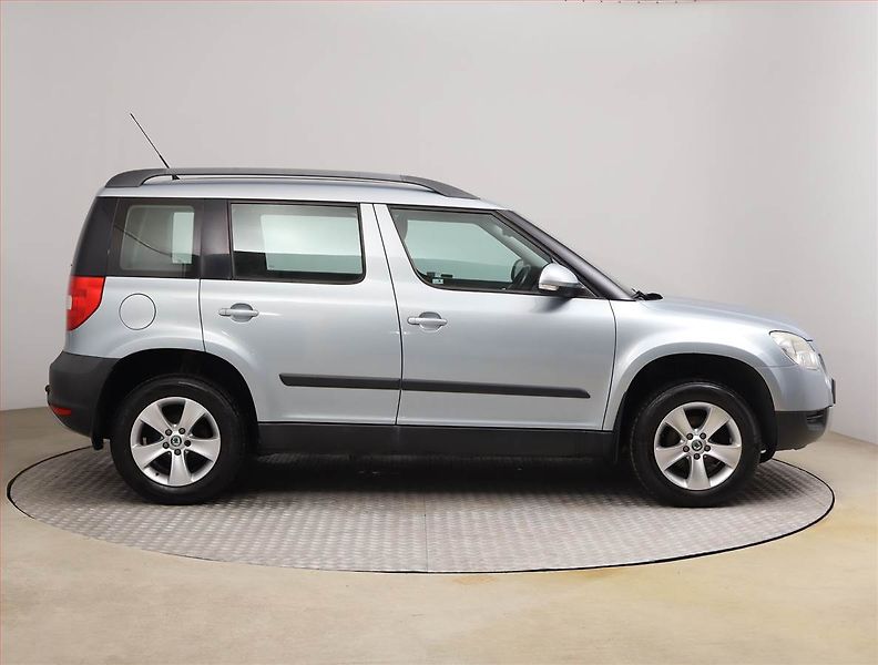 Škoda Yeti (2010) 1.2 TSI, Tempomat - fotka 6 z 17
