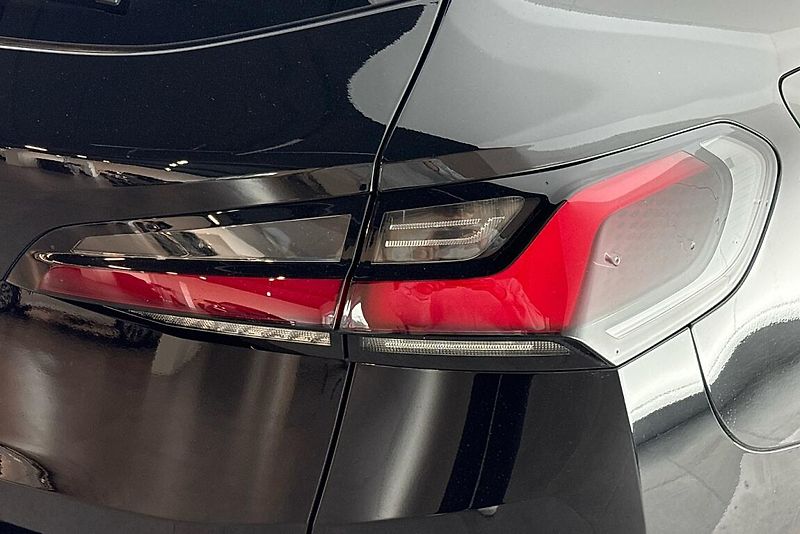 BMW Řada 2 řady 2 | 223d xDrive - fotka 5 z 23