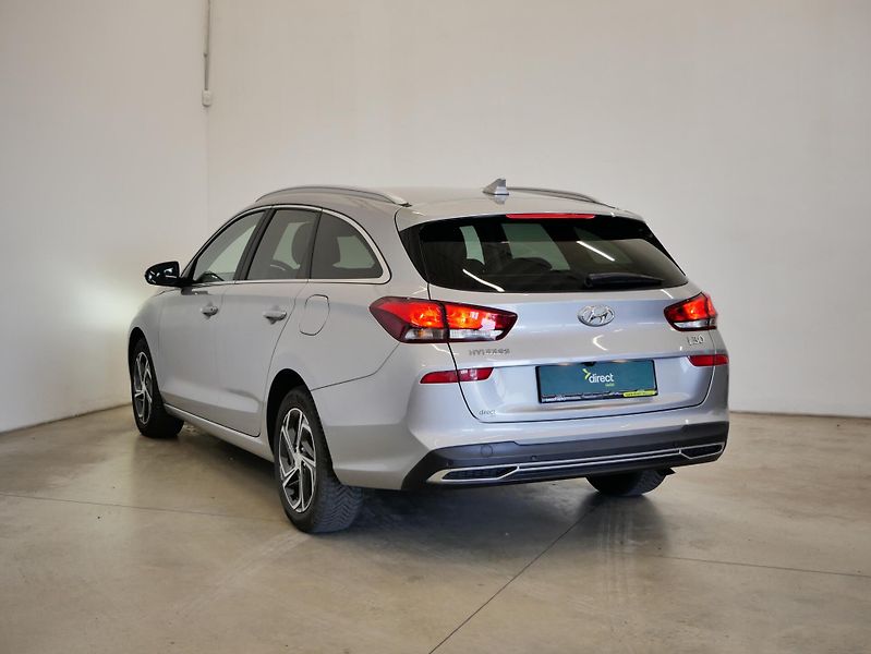 Hyundai i30 - fotka 7 z 24