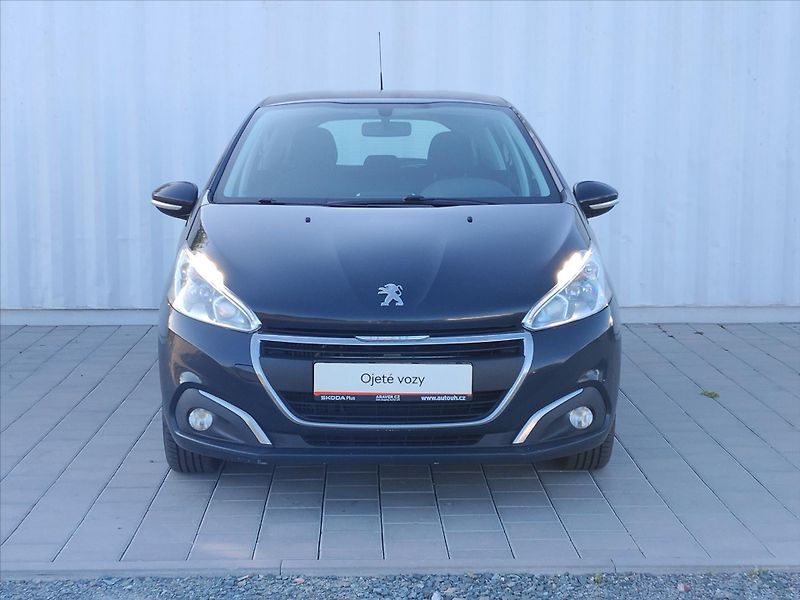 Peugeot 208 1,6   1.6 HDI  55kW Klimatizac - fotka 2 z 29