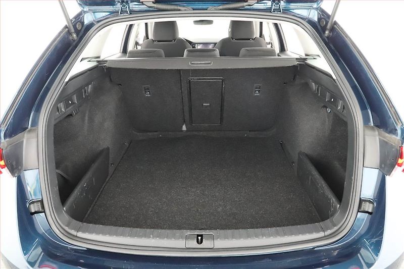 Škoda Octavia (2023) 2.0 TDI, Automat, ČR,1.maj - fotka 18 z 19