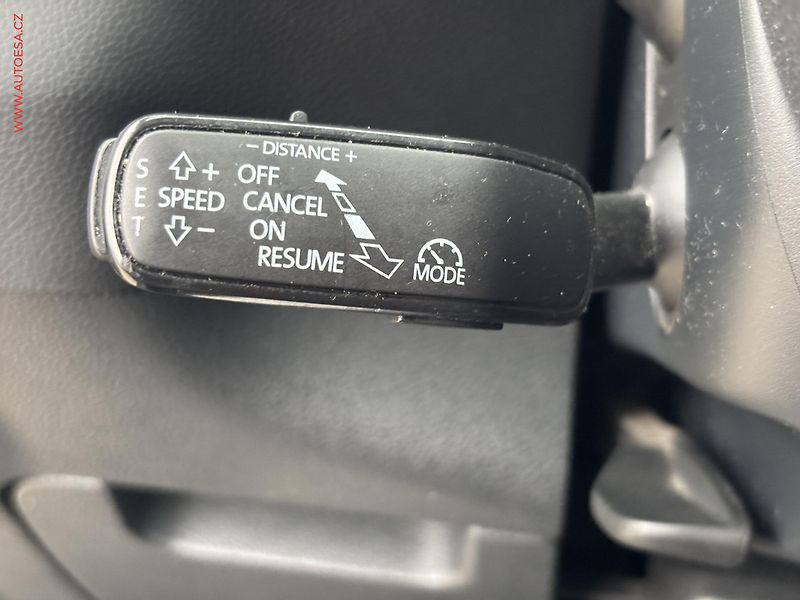 Škoda Karoq (2018) 2.0 TDi 4x4, Style, DSG, LED - fotka 13 z 17