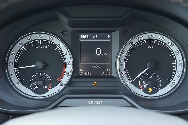 Škoda Octavia (2015) Edition 1.6 TDI, Automat - fotka 11 z 25