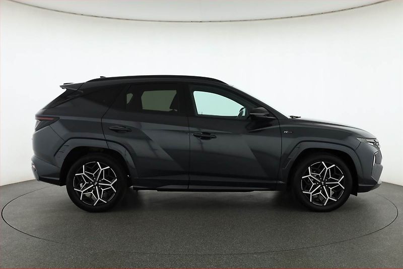 Hyundai Tucson (2022) N-Line 1.6 T-GDI - fotka 6 z 15