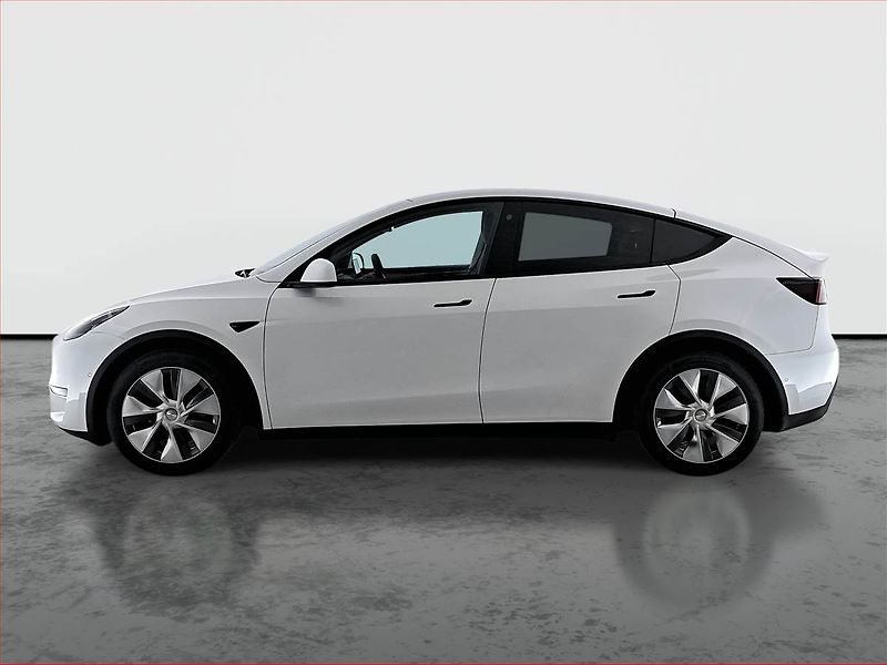Tesla Model Y (2022) Long Range AWD 79kWh, SoH 91% - fotka 3 z 22