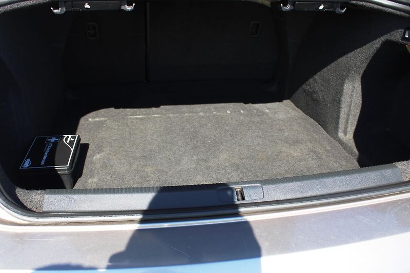 Volkswagen Passat (2011) 1.4TSI KLIMA EL.OKNA TAŽNÉ - fotka 21 z 23