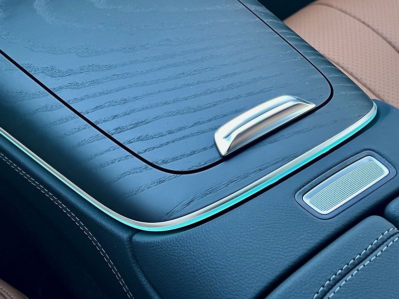 Mercedes-Benz Třídy E (2026) 220 d 4MATIC Linie AMG - fotka 24 z 27