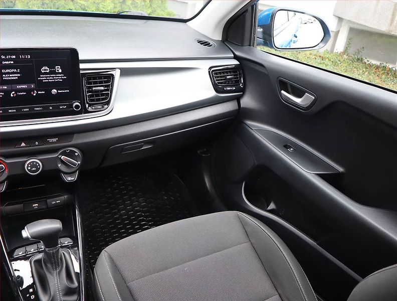 Kia Rio (2023) 1.0 T-GDI, Automat, Serv.kniha - fotka 8 z 18