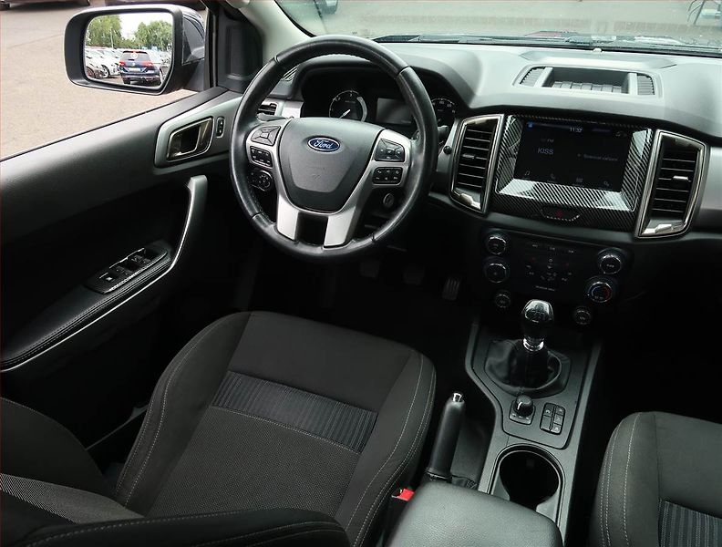 Ford Ranger (2022) XLT 2.0 EcoBlue - fotka 7 z 19