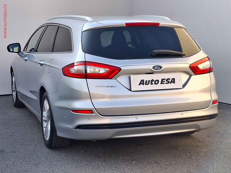 Ford Mondeo (2018) 2.0TDCi, AT, navi, LED - fotka 6 z 20
