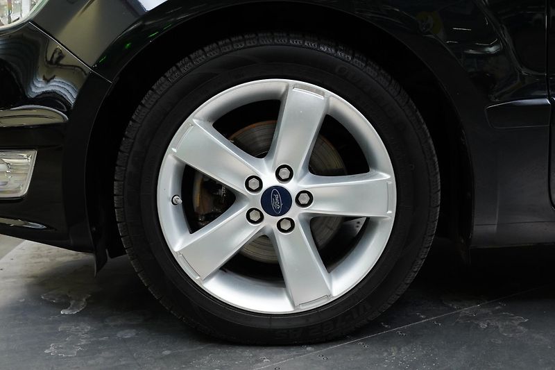 Ford Galaxy - fotka 10 z 29