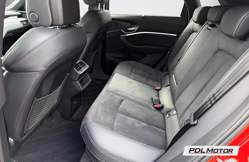 Audi Q8 e-tron 50 Q Kamera Tažné Vzduch LED - fotka 10 z 13