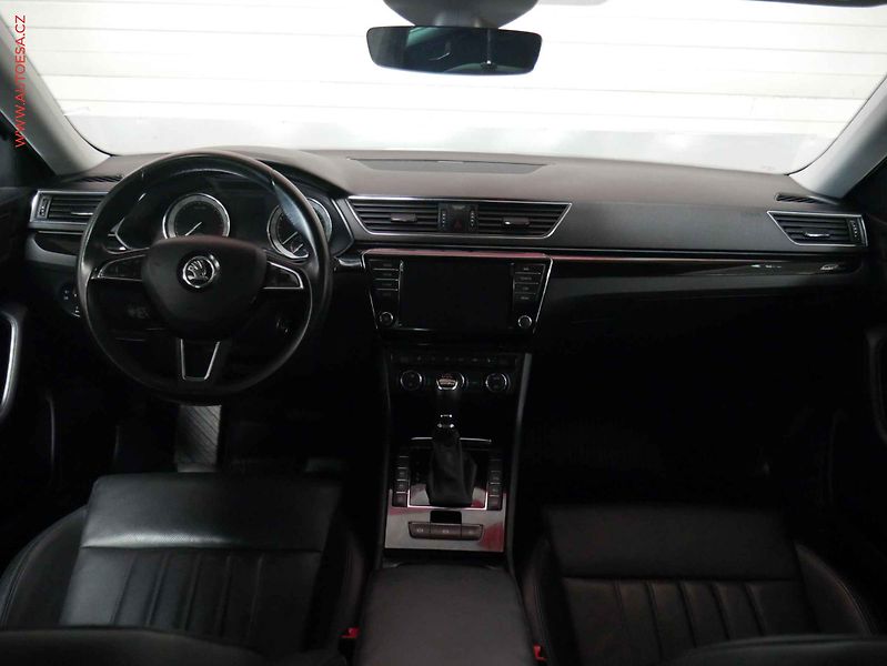 Škoda Superb (2016) 2.0 TDi 4x4, ČR, L&K, DSG - fotka 8 z 25