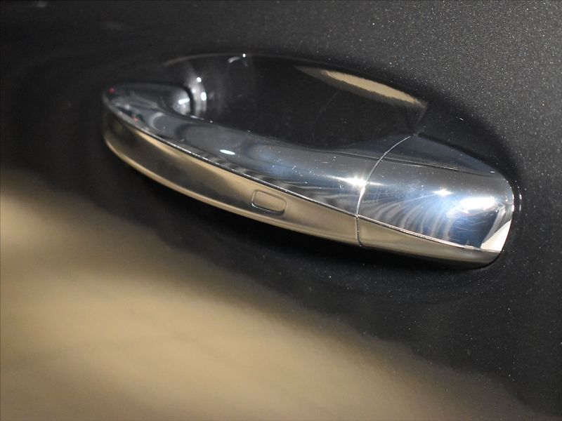 Mercedes-Benz CLS 3,0 450 designo,burmester - fotka 28 z 29