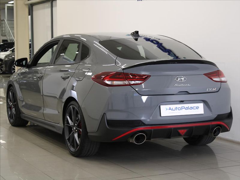 Hyundai i30 2,0 T-GDi DCT N-Perf. 32tkm! Č - fotka 3 z 27