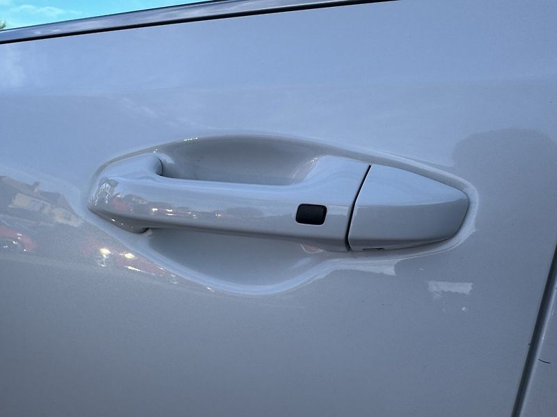 Kia Ceed (2022) 1.5i TGDi GT-Line Automat LED - fotka 43 z 49