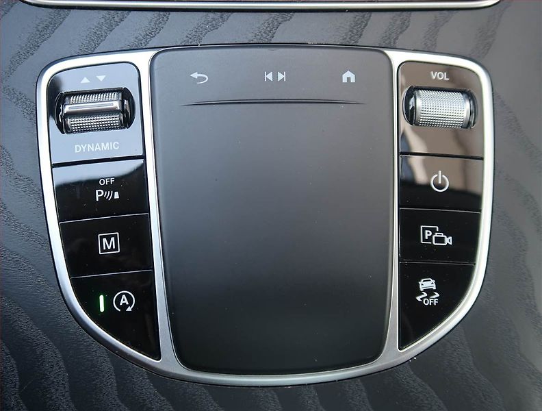 Mercedes-Benz GLC (2020) AMG line 300 d 4MATIC - fotka 20 z 26