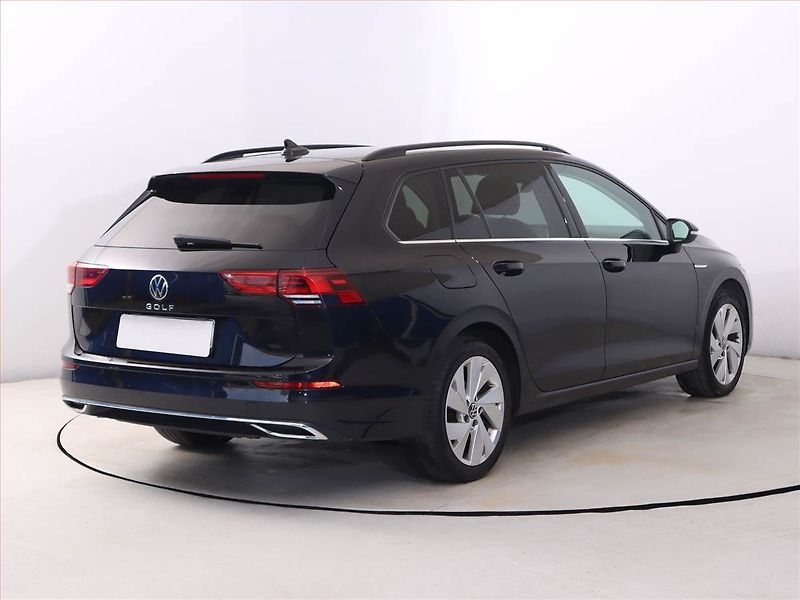 Volkswagen Golf (2022) Style 2.0 TDI, Automat - fotka 5 z 20