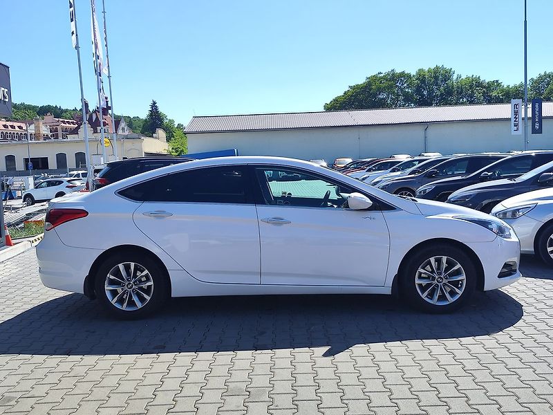 Hyundai i40 1.7 CRDi/85kW Experience - fotka 4 z 33