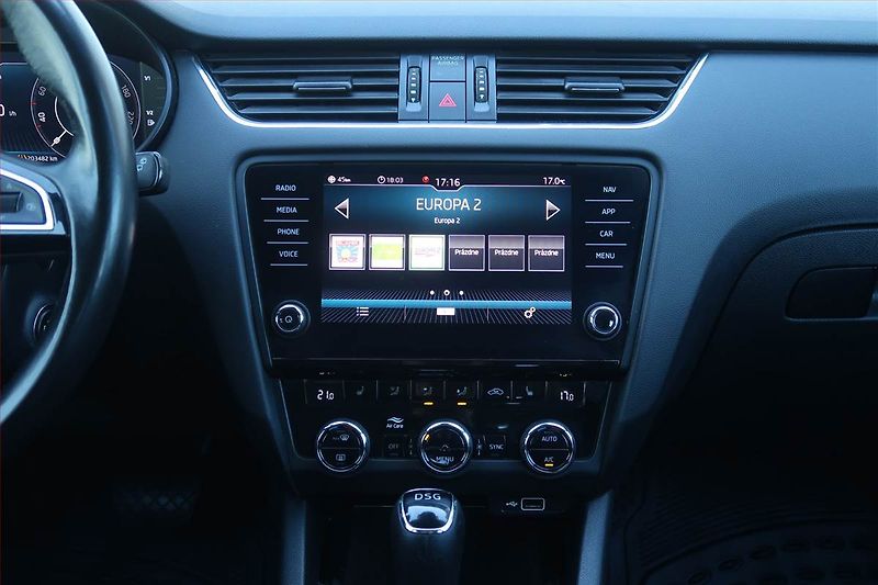 Škoda Octavia (2018) 2.0 TSI, Automat, Kůže, Navi - fotka 12 z 25