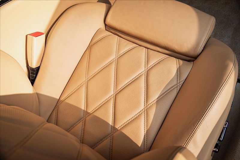 Bentley Continental GTC 6,0 W12 Mulliner 1.ČR DPH - fotka 20 z 32