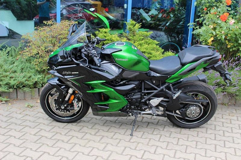 Kawasaki Ninja H2 SX SE (2023) 2023 TOP AKCE - fotka 9 z 10