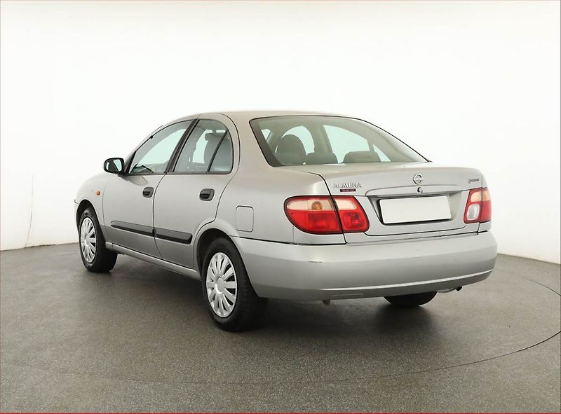 Nissan Almera (2004) 1.5, nová STK, Klima - fotka 4 z 14