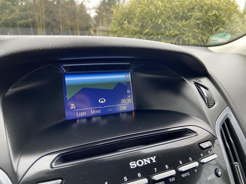 Ford Focus (2014) 1.0EcoBoost 92kw - fotka 25 z 32