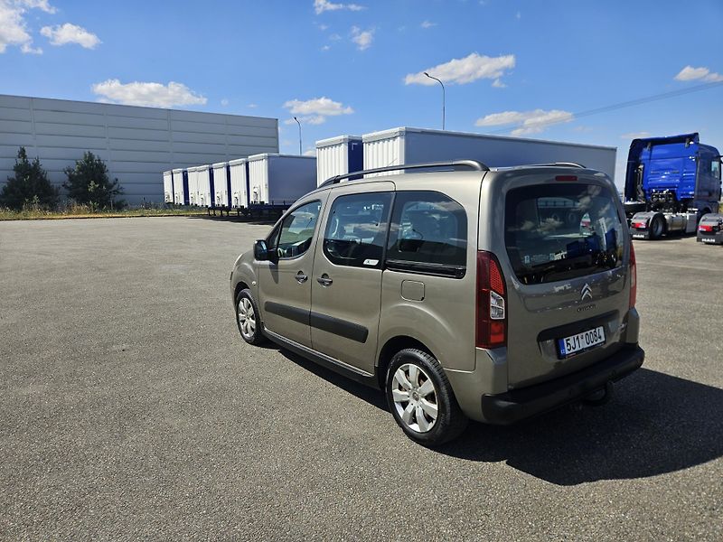 Citroën Berlingo 1,6 HDI 84 kW tažné, nez. top. - fotka 3 z 19