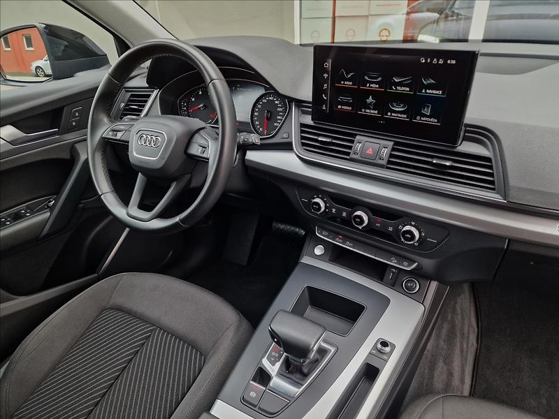Audi Q5 40 TDI Quattro S Tronic,1.Maj - fotka 39 z 50