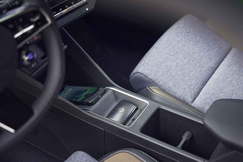 Renault 5 potěší svým vzhledem i jízdními vlastnostmi