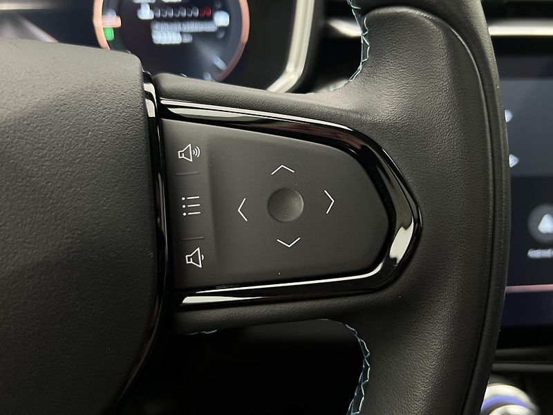 Lynk & Co 01 PHEV AUT - fotka 25 z 50