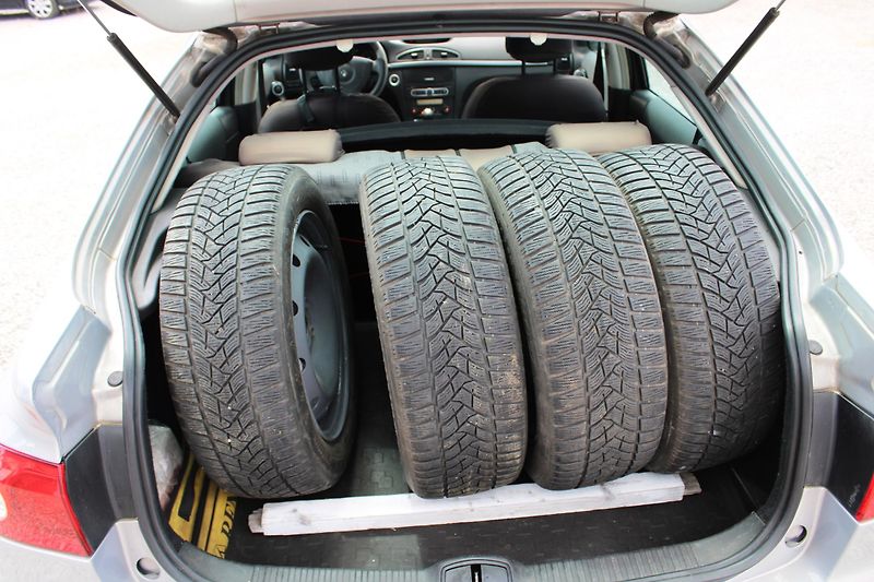 Renault Laguna (2007) 1,9DCI 96KW KLIMA EL.OKNA ALU - fotka 11 z 16