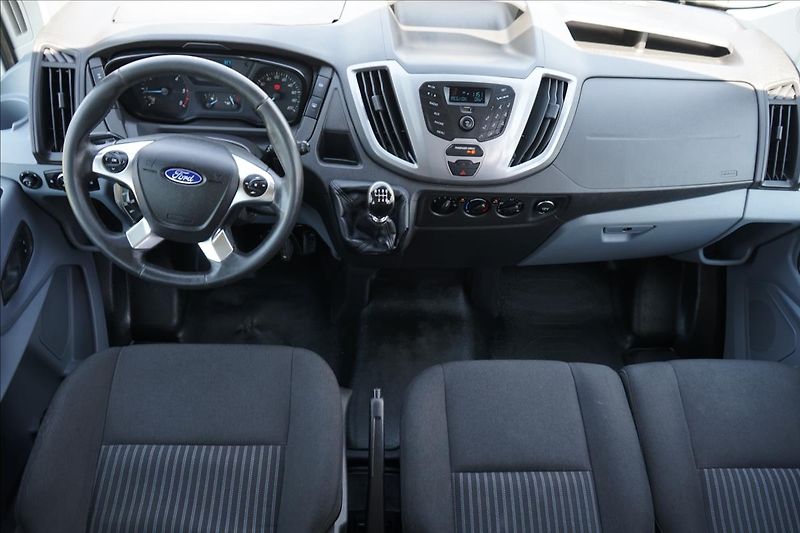 Ford Transit 2,2 TDCI  L3 4WD 7-míst - fotka 10 z 21