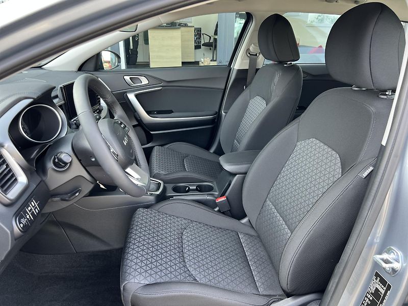 Kia Ceed SW (2026) SPIN 1.5T-GDi GPF 7DCT odp.DPH - fotka 9 z 46