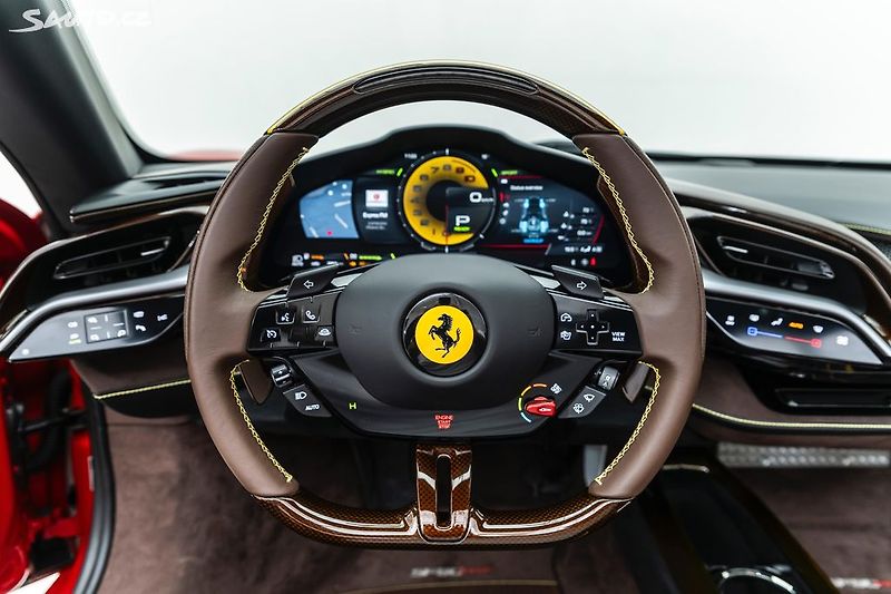 Ferrari SF90 Spider*FULL carbon*metalíza - fotka 7 z 47