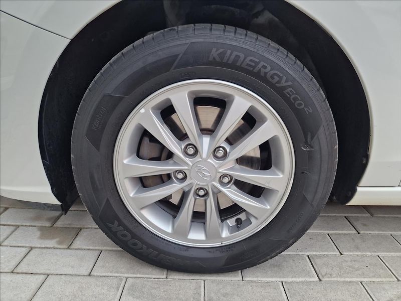 Hyundai i30 1.6 CRDi Comfort,ČR,1.Majitel - fotka 43 z 49