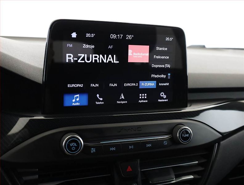 Ford Focus (2018) ST-Line 1.0 EcoBoost - fotka 13 z 18
