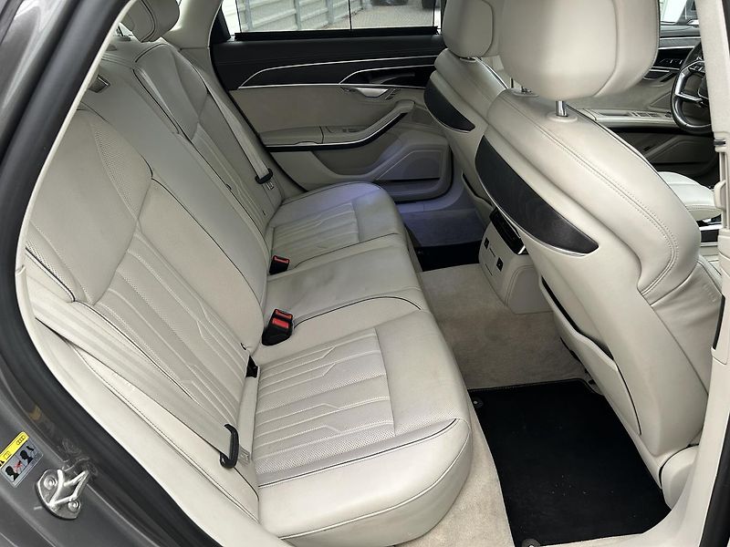 Audi A8 3.0 TDI 4x4 Elegance - fotka 27 z 34