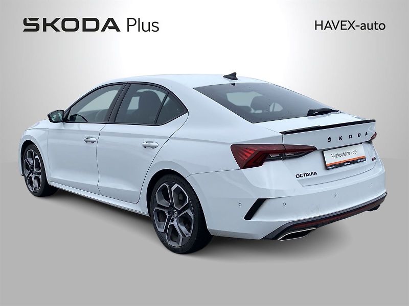 Škoda Octavia (2022) 2.0 TSI DSG RS - fotka 37 z 38