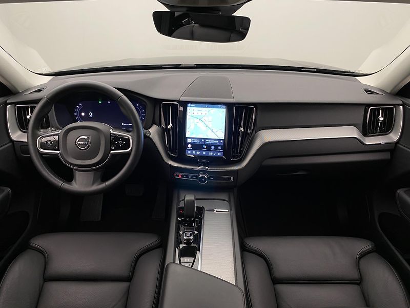 Volvo XC60 B4 AWD BRIGHT PLUS AUT  - fotka 2 z 48