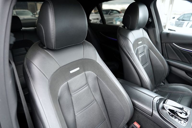 Mercedes-Benz Třídy E E 53 AMG 4Matic+/440PS - fotka 26 z 48