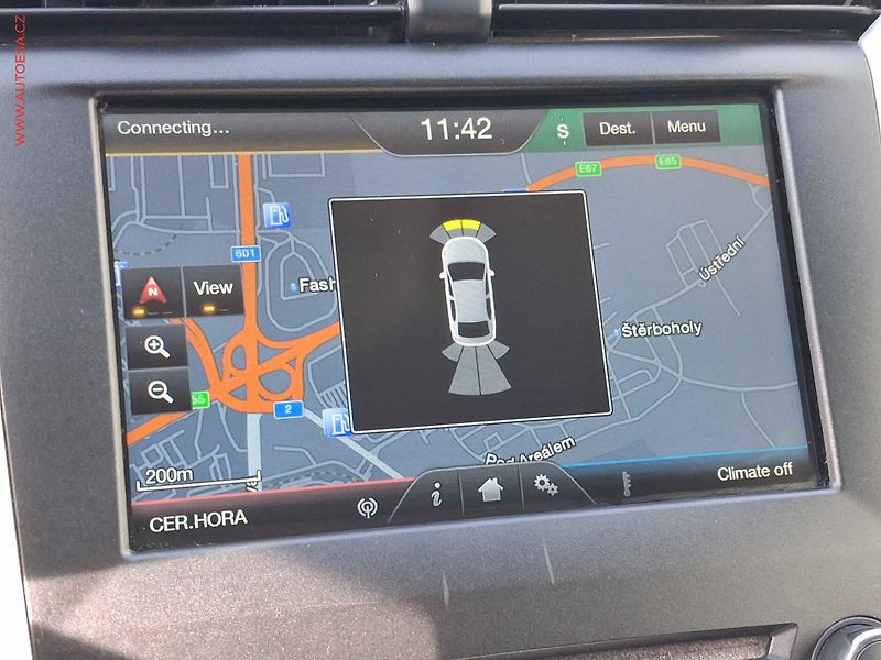 Ford Mondeo (2015) 2.0 TDCi, AC, navi, park - fotka 16 z 16