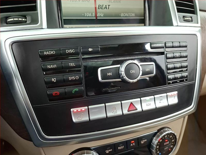 Mercedes-Benz GL (2014) 500 - fotka 17 z 27