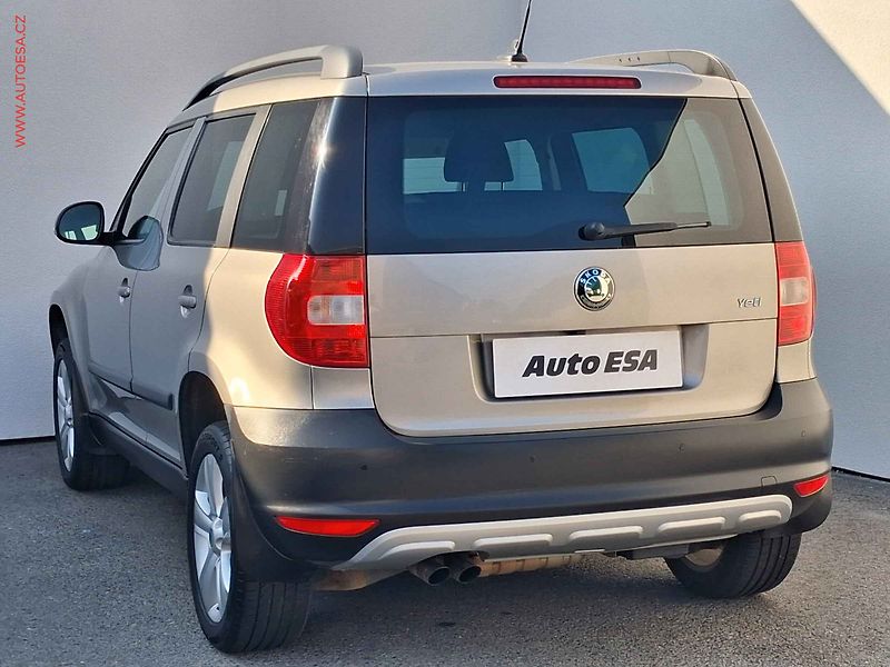 Škoda Yeti (2012) 2.0 TDi 4x4, DSG, xenon, navi - fotka 6 z 18