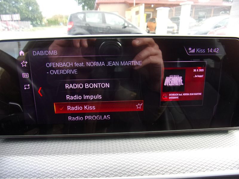 BMW Řada 5 (2019) 530D NAVI ALU NAVI M-PACKET - fotka 33 z 48
