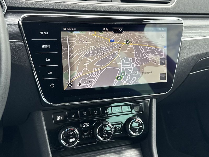 Škoda Superb (2023) Combi 2.0 TDI DSG Style - fotka 18 z 35